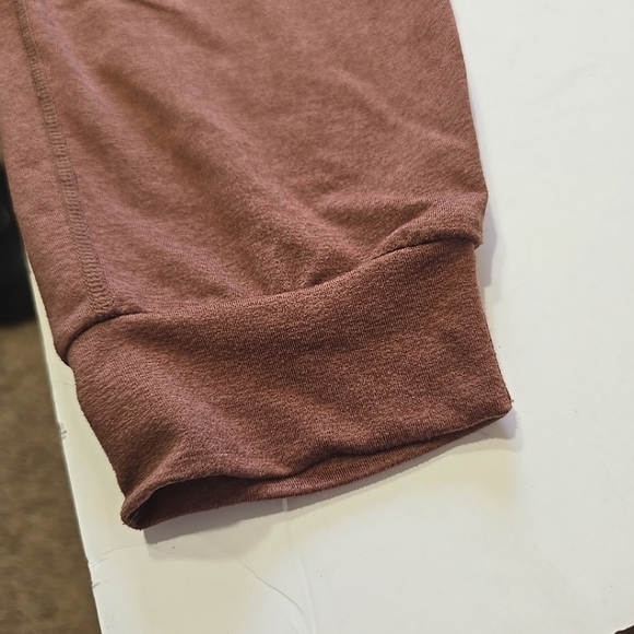 Vuori Womens Performance Jogger Size S - Picture 2 of 9